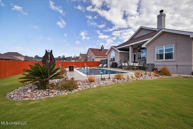 14087 Maddie Circle, D'iberville, MS 39540