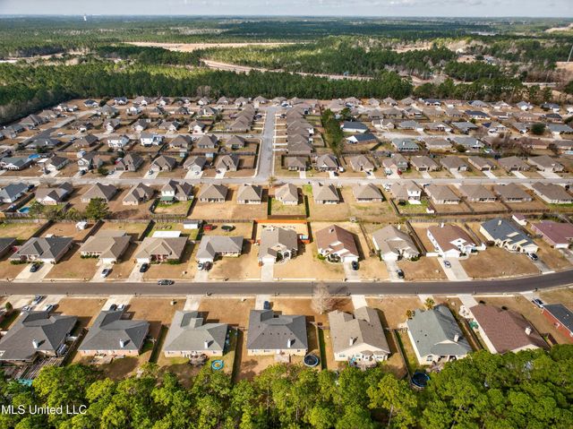 14087 Maddie Circle, D'iberville, MS 39540