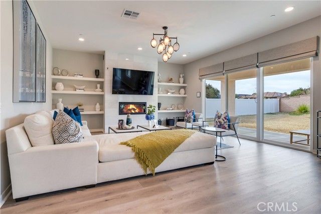 6509 Canyon Oaks Drive, Simi Valley, CA 93063