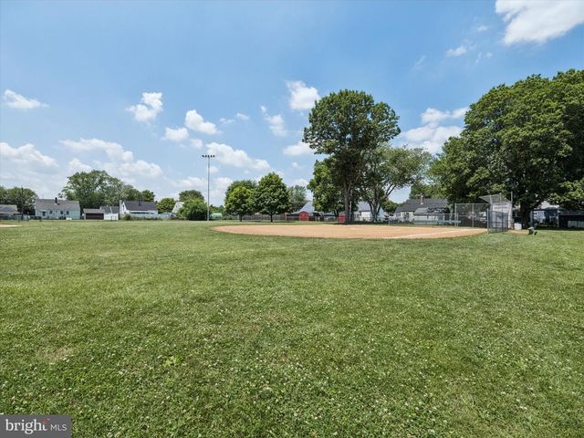 3428 MOUNT VERNON AVE, Brookhaven, PA 19015