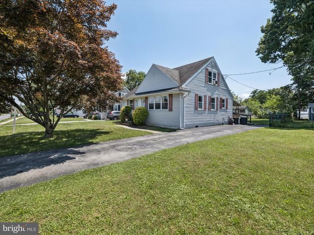 3428 MOUNT VERNON AVE, Brookhaven, PA 19015