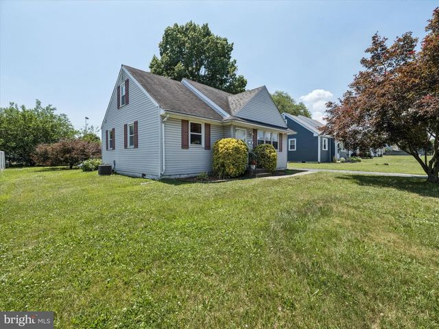 3428 MOUNT VERNON AVE, Brookhaven, PA 19015