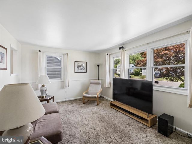 3428 MOUNT VERNON AVE, Brookhaven, PA 19015