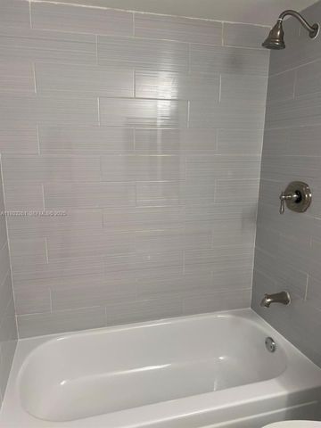 8821 Wiles Rd 306, Coral Springs, FL 33067