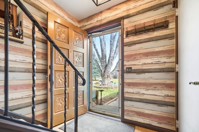 4361 Bear Path Trail, Eagan, MN 55122