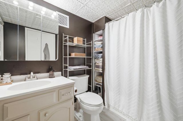 4361 Bear Path Trail, Eagan, MN 55122