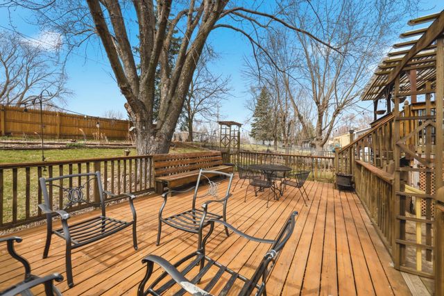 4361 Bear Path Trail, Eagan, MN 55122