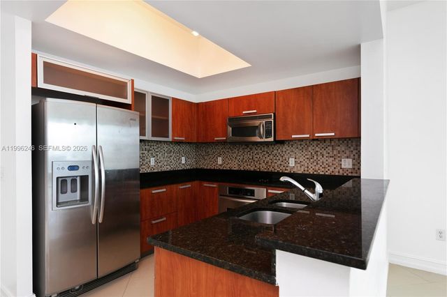 3131 NE 188th Street 21010, Aventura, FL 33180