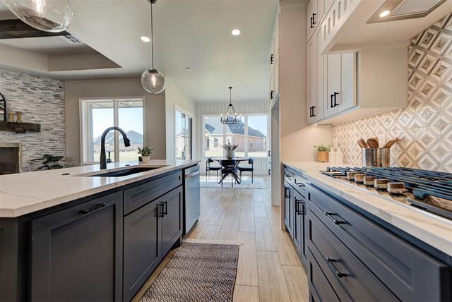 10420 SW 49th Street, Mustang, OK 73064