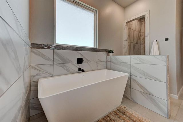 10420 SW 49th Street, Mustang, OK 73064