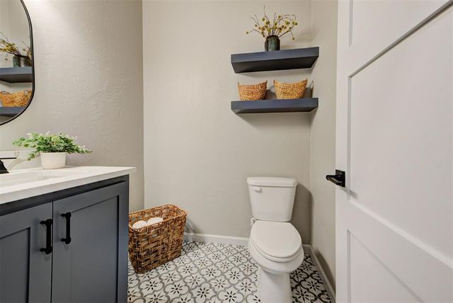 10420 SW 49th Street, Mustang, OK 73064