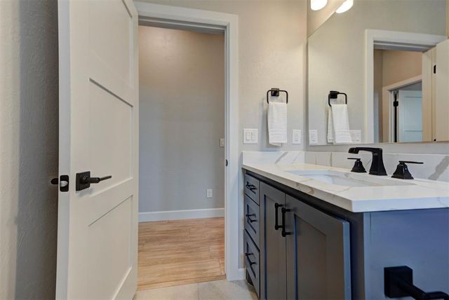 10420 SW 49th Street, Mustang, OK 73064