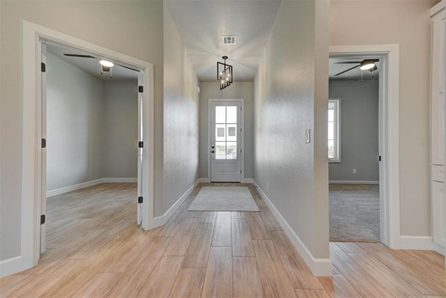 10420 SW 49th Street, Mustang, OK 73064