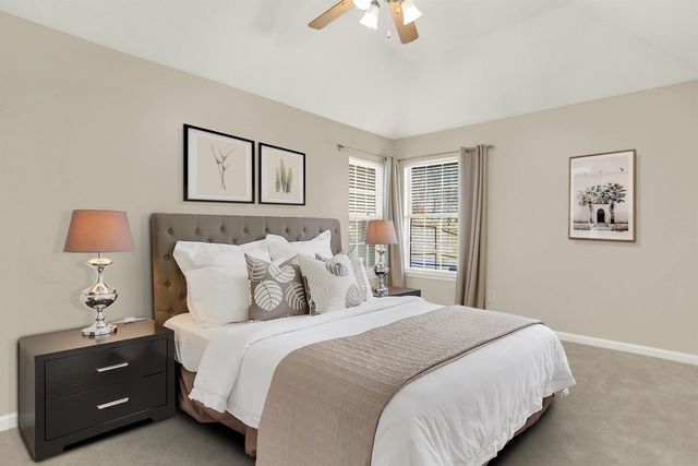 8394 PALM SPRINGS DR, Memphis, TN 38016