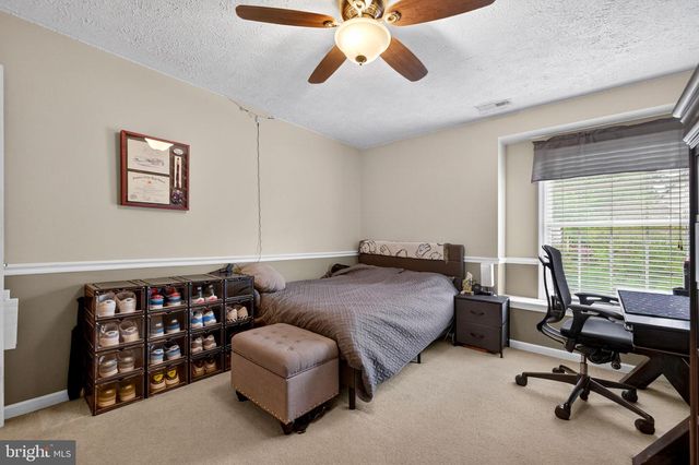 63 RUTHERFORD CIR, Sterling, VA 20165
