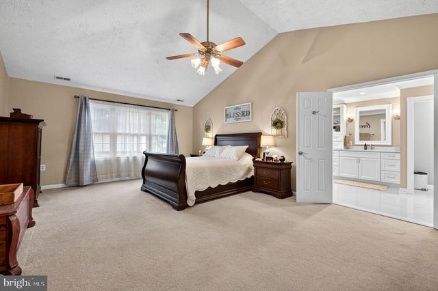 63 RUTHERFORD CIR, Sterling, VA 20165
