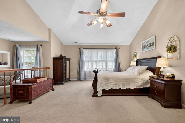 63 RUTHERFORD CIR, Sterling, VA 20165