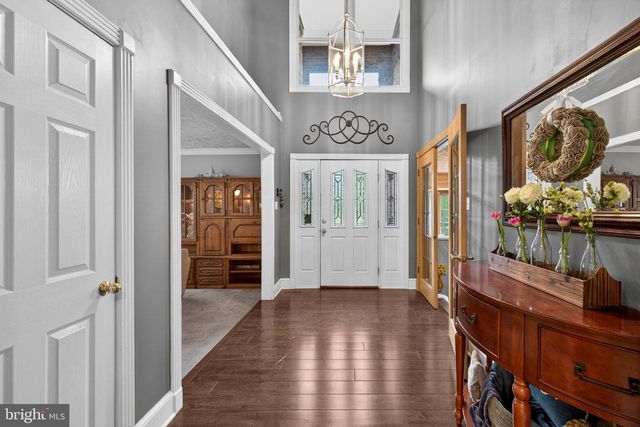 63 RUTHERFORD CIR, Sterling, VA 20165