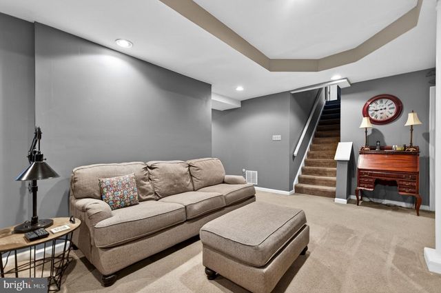 63 RUTHERFORD CIR, Sterling, VA 20165