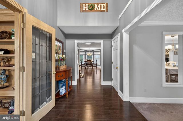 63 RUTHERFORD CIR, Sterling, VA 20165