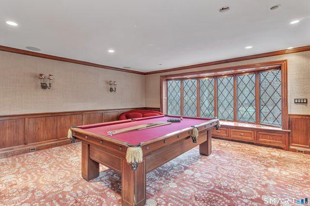 10 White Oak Farm Road, Newtown, CT 06470