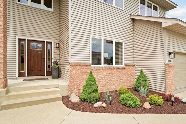 1006 Harvest Drive SW, Lonsdale, MN 55046