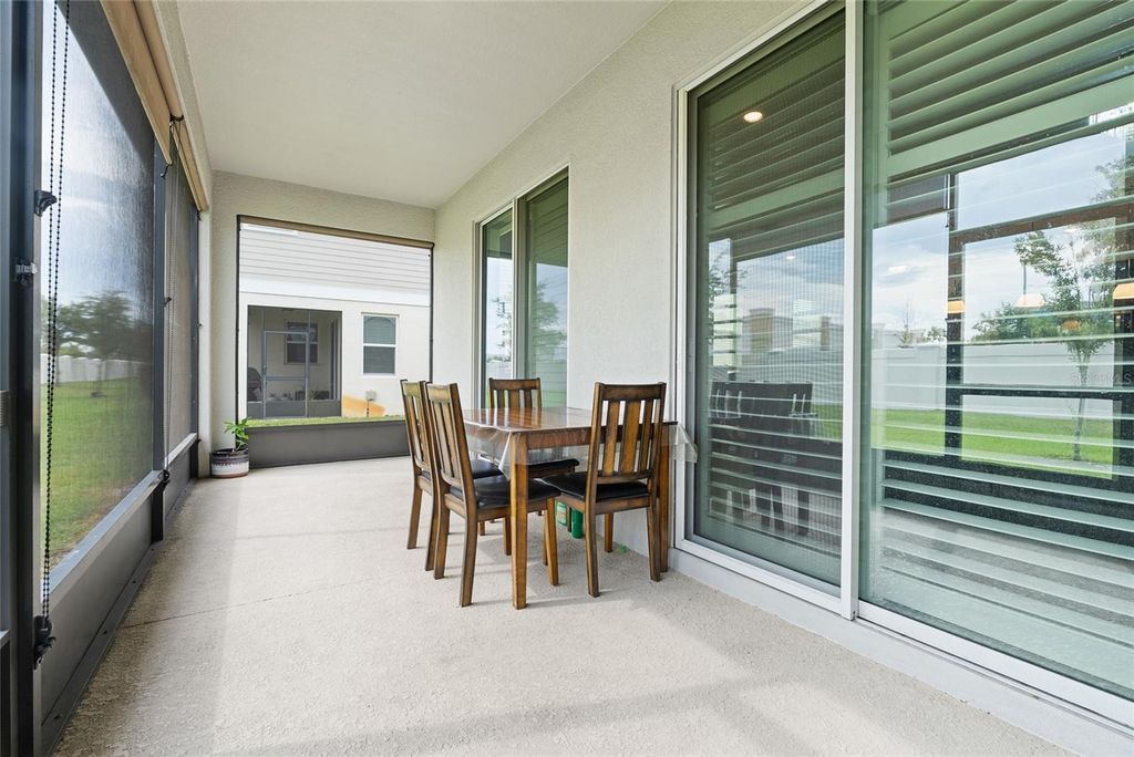 Image 14 of property listing at 15187 WILLOW ARBOR CIRCLE, Orlando, FL 32824