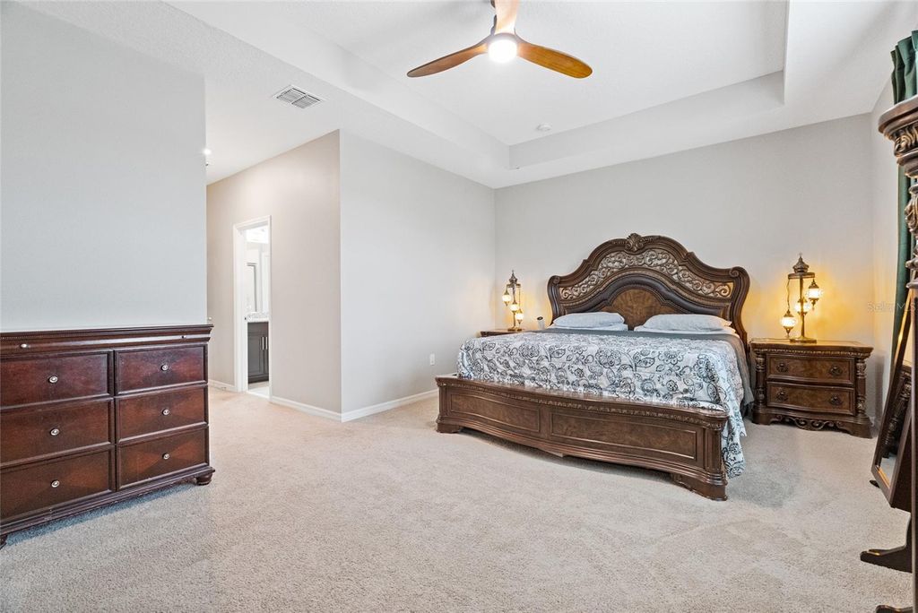 Image 18 of property listing at 15187 WILLOW ARBOR CIRCLE, Orlando, FL 32824