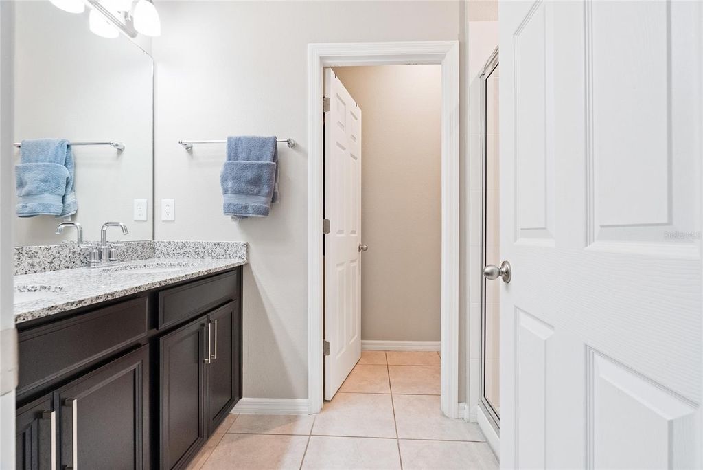 Image 21 of property listing at 15187 WILLOW ARBOR CIRCLE, Orlando, FL 32824