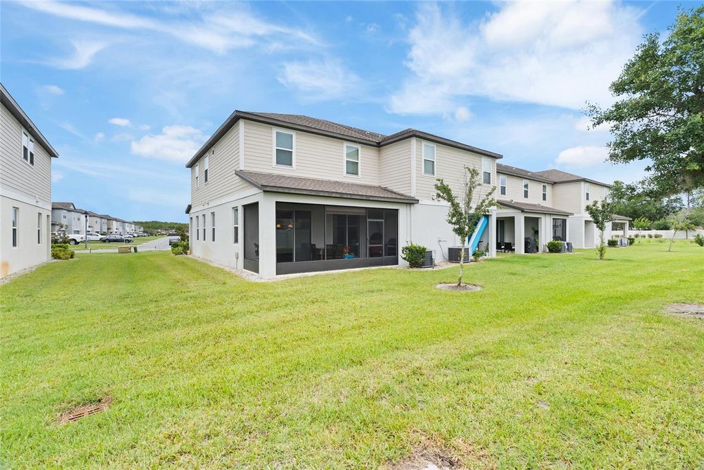 Image 36 of property listing at 15187 WILLOW ARBOR CIRCLE, Orlando, FL 32824