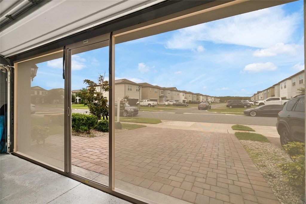 Image 41 of property listing at 15187 WILLOW ARBOR CIRCLE, Orlando, FL 32824