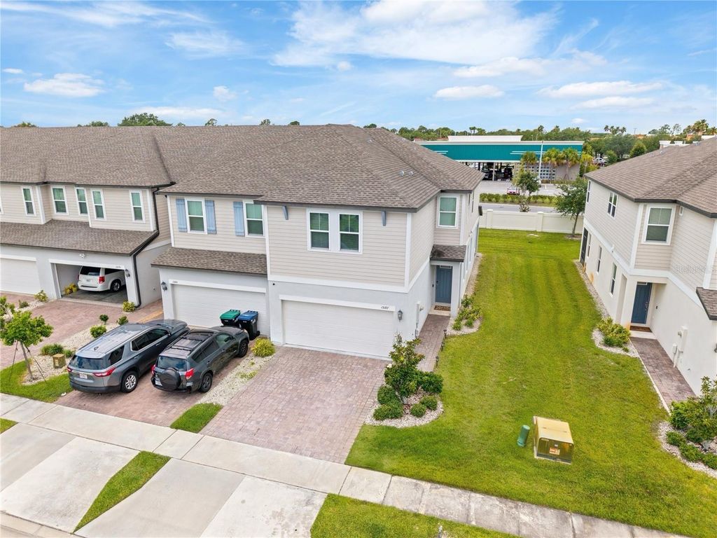 Image 42 of property listing at 15187 WILLOW ARBOR CIRCLE, Orlando, FL 32824