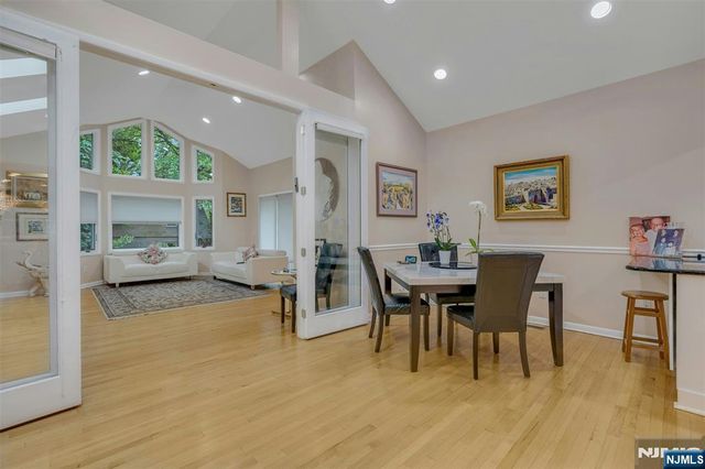 526 Rutland Avenue, Teaneck, NJ 07666