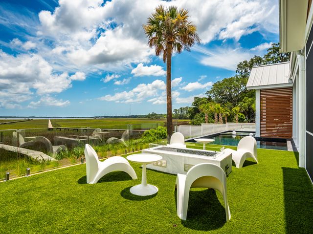 4017 Kaolin Street, Charleston, SC 29407