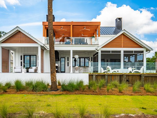 4017 Kaolin Street, Charleston, SC 29407