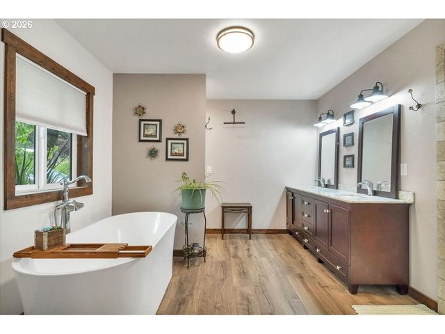 6193 Se 81ST Ave, Salem, OR 97317