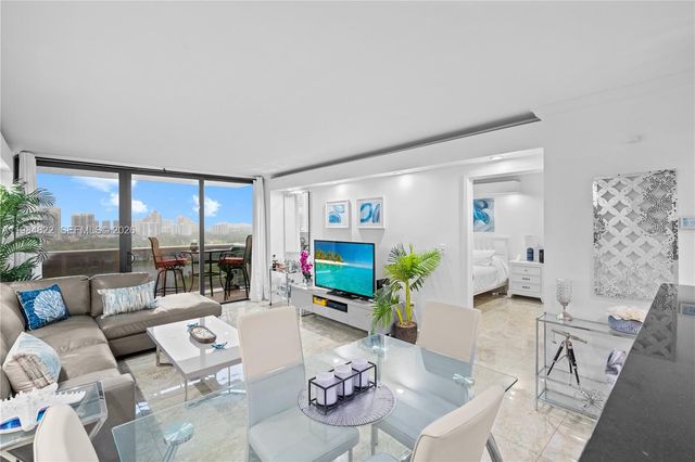 3675 N Country Club Dr 1907, Aventura, FL 33180