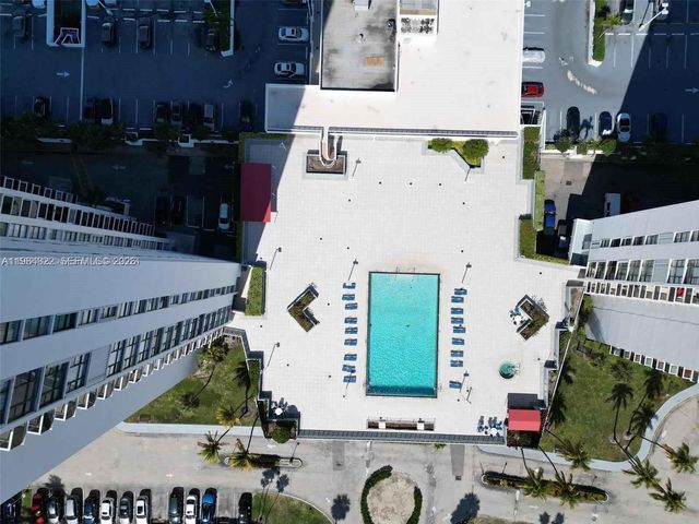 3675 N Country Club Dr 1907, Aventura, FL 33180