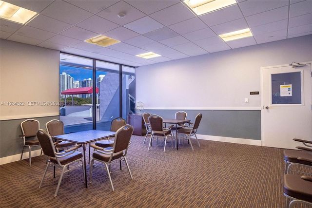 3675 N Country Club Dr 1907, Aventura, FL 33180