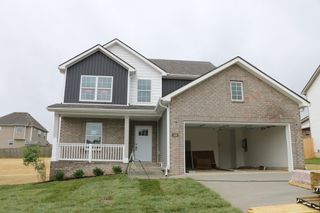 744 Banister Dr, Clarksville, TN 37042