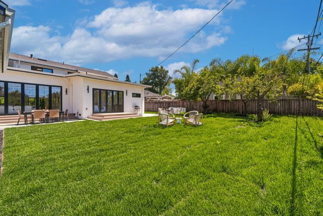 2442 Hampton Avenue, Redwood City, CA 94061