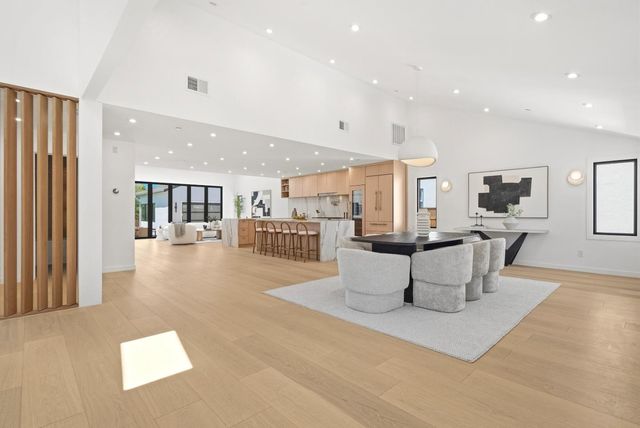 2442 Hampton Avenue, Redwood City, CA 94061