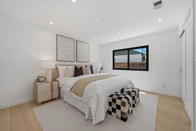 2442 Hampton Avenue, Redwood City, CA 94061
