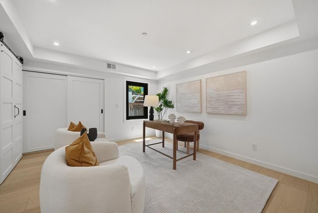 2442 Hampton Avenue, Redwood City, CA 94061