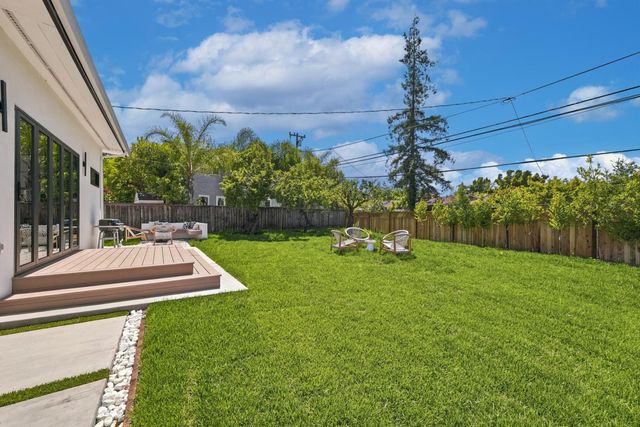 2442 Hampton Avenue, Redwood City, CA 94061