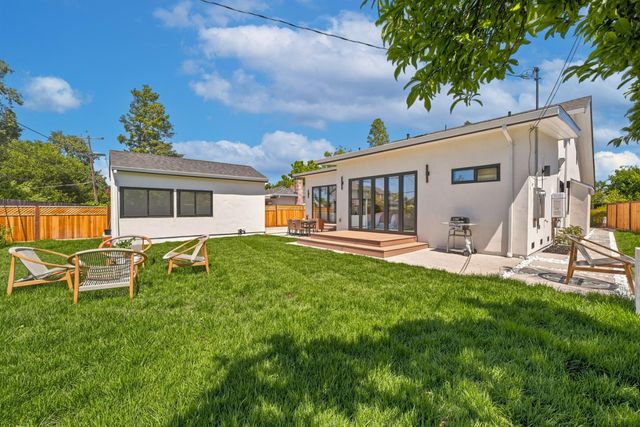 2442 Hampton Avenue, Redwood City, CA 94061