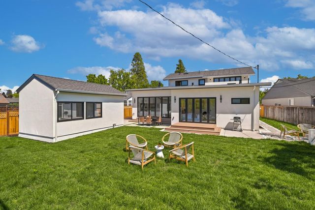 2442 Hampton Avenue, Redwood City, CA 94061