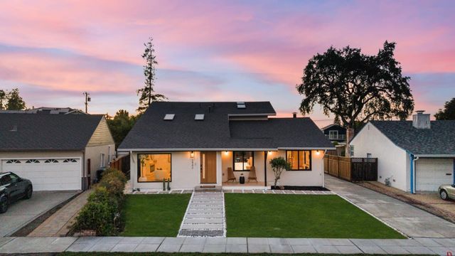 2442 Hampton Avenue, Redwood City, CA 94061