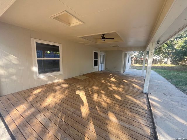 22 SKYRIDGE CIR, New Braunfels, TX 78130