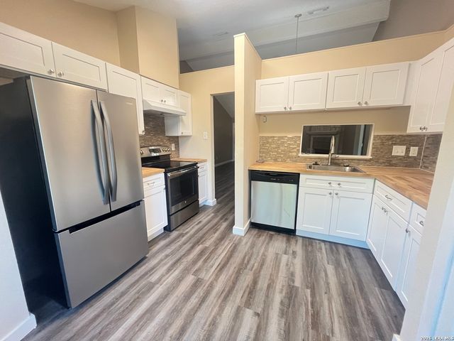 22 SKYRIDGE CIR, New Braunfels, TX 78130